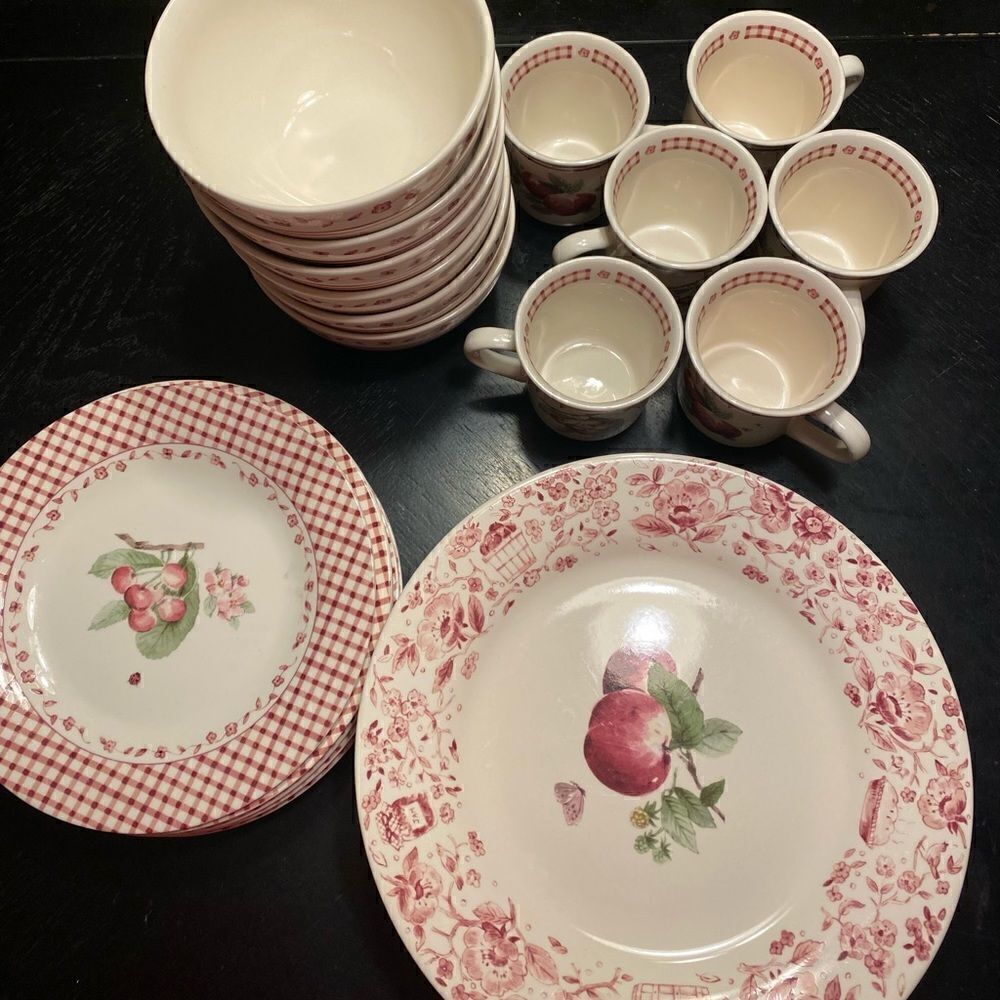 Authentic Pfaltzgraff 24 piece SET - Picture 5 of 6